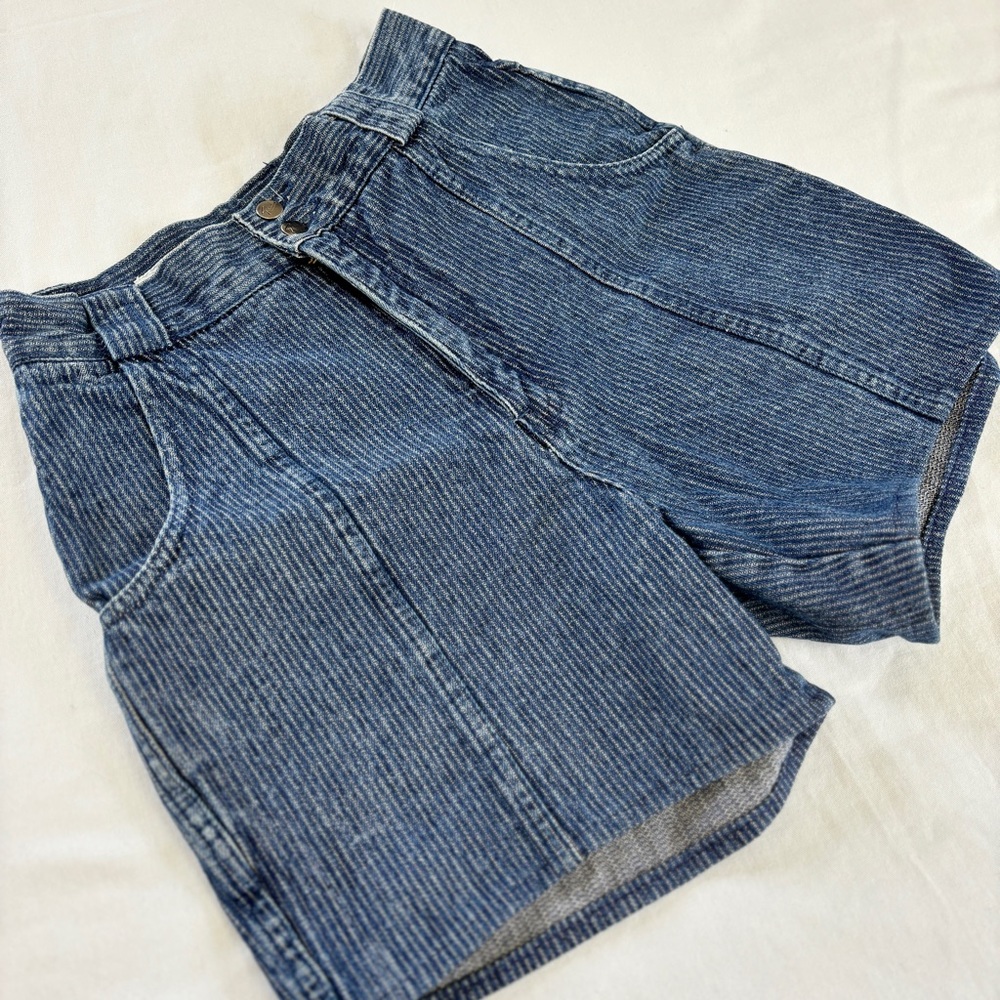Vintage 90s Y2K High Rise Blue Hickory Stripe Denim Jean Shorts Small 26 - Picture 15 of 15